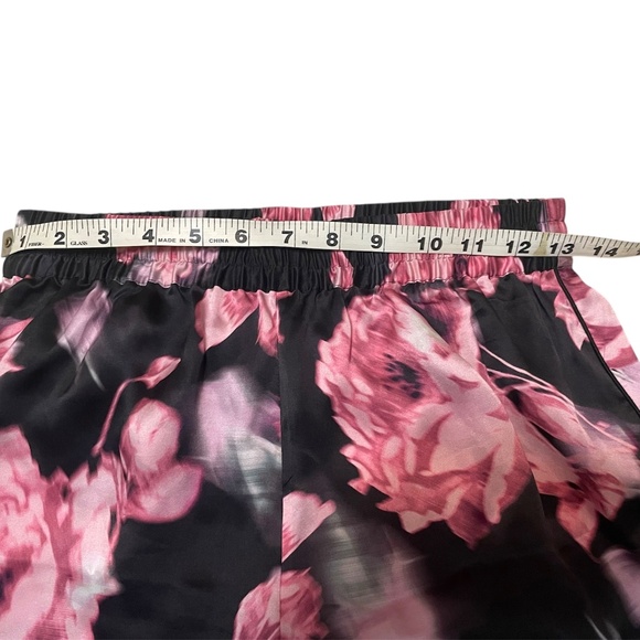 Victoria’s Secret 100% Mulberry Silk Satin Pajama Set – XS - Picture 9 of 11